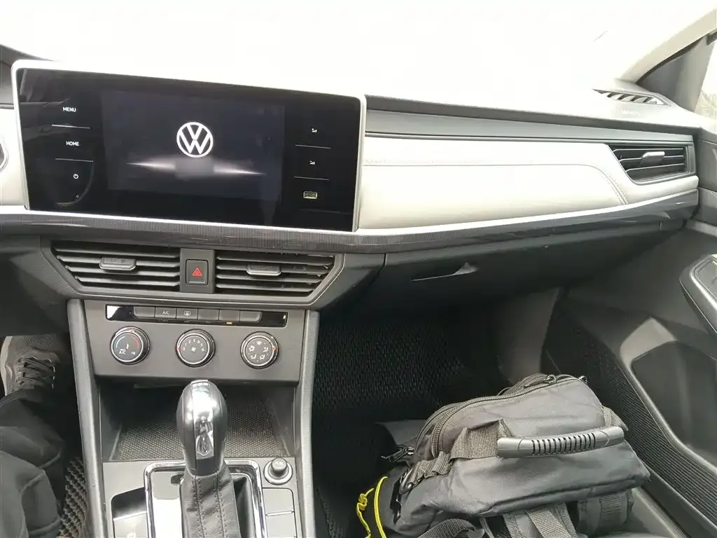 Volkswagen Bora 2024 из CN, фото 9