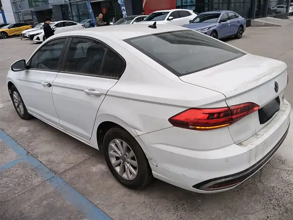 Volkswagen Bora 2024 из CN, фото 5