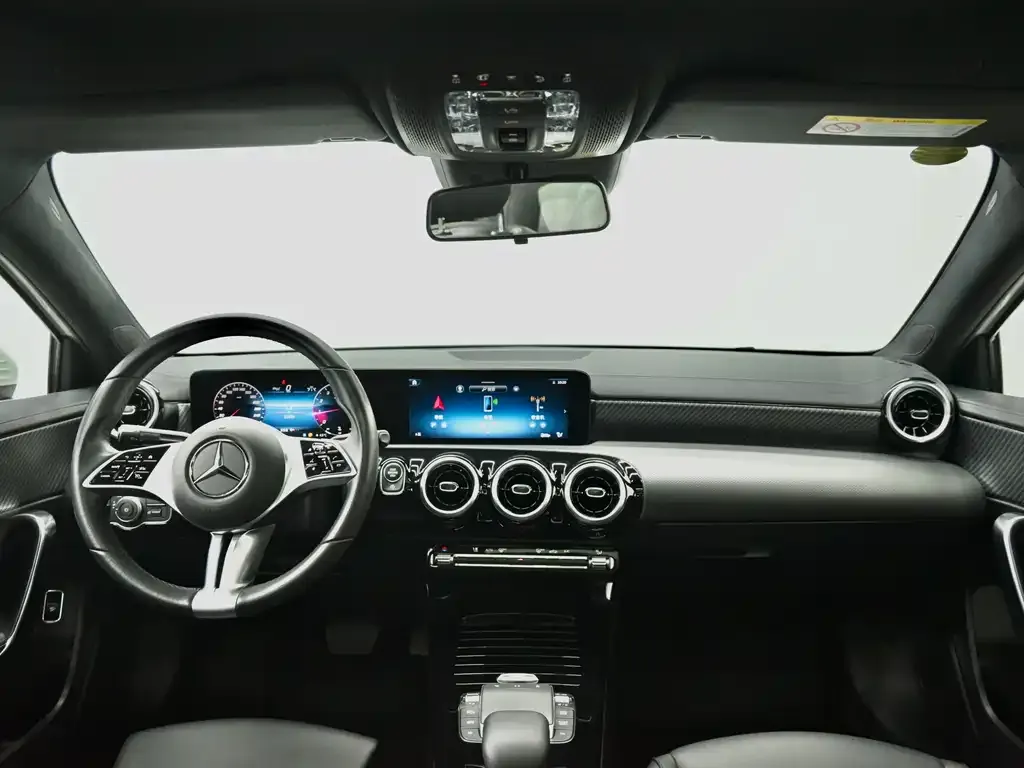 Mercedes-Benz A-Class 2024 из CN, фото 6