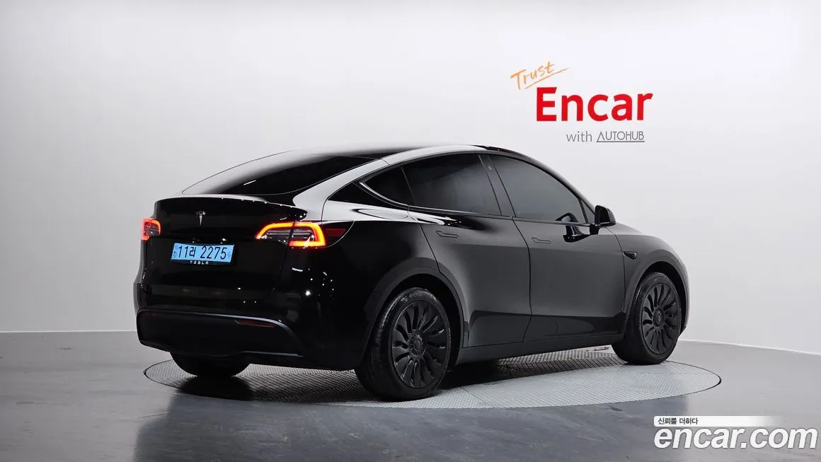 Tesla Model Y 2021 из KR, фото 2