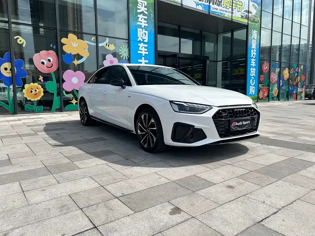 Audi A4L 2023 из CN, фото 10