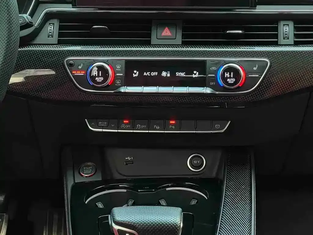 Audi S4 2024 из CN, фото 2