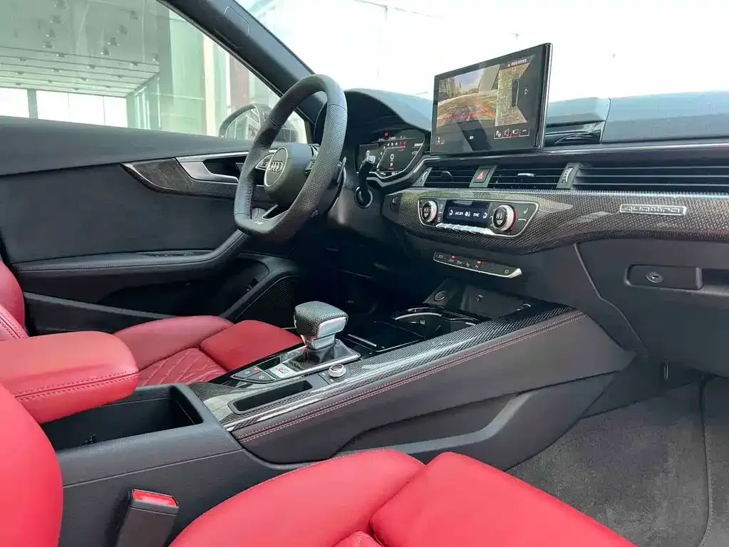 Audi S4 2024 из CN, фото 4