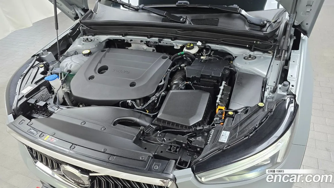 Volvo XC40 2025 из KR, фото 10