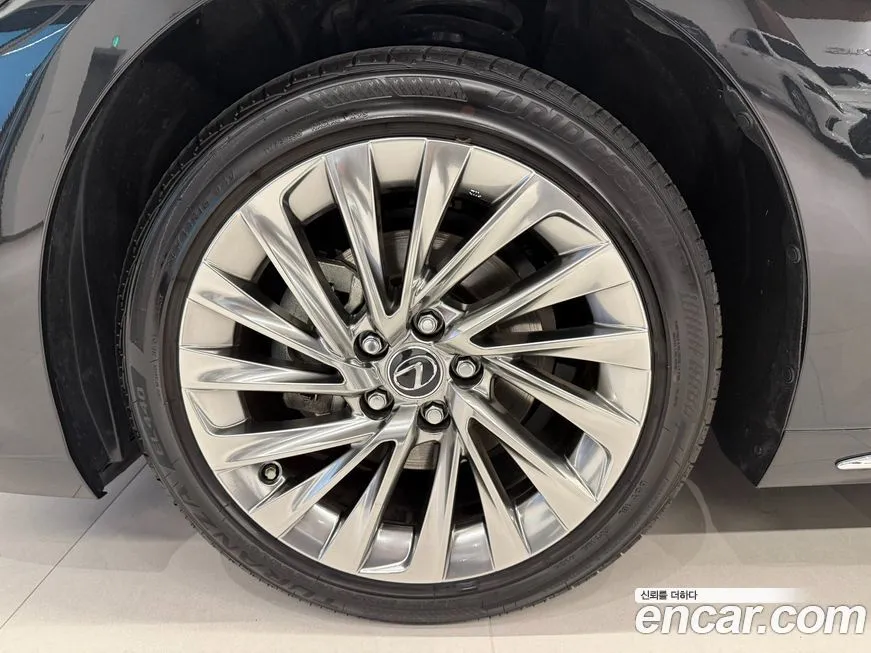 Lexus ES 2026 из KR, фото 4