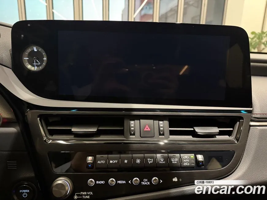 Lexus ES 2026 из KR, фото 9