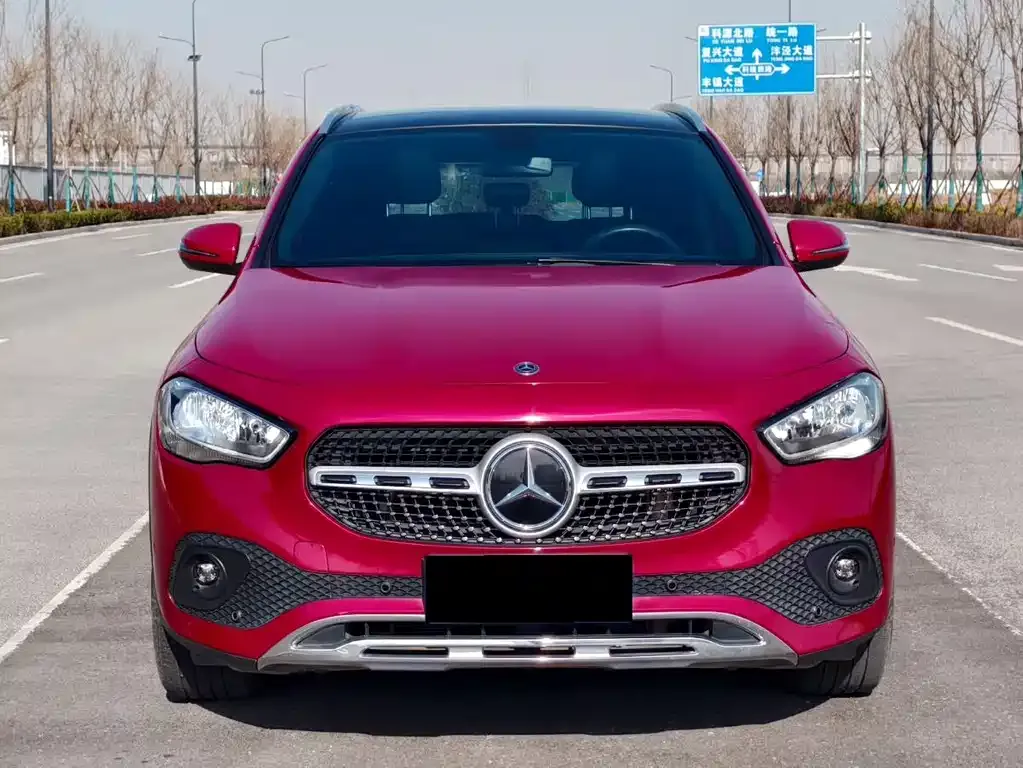 Mercedes-Benz GLA