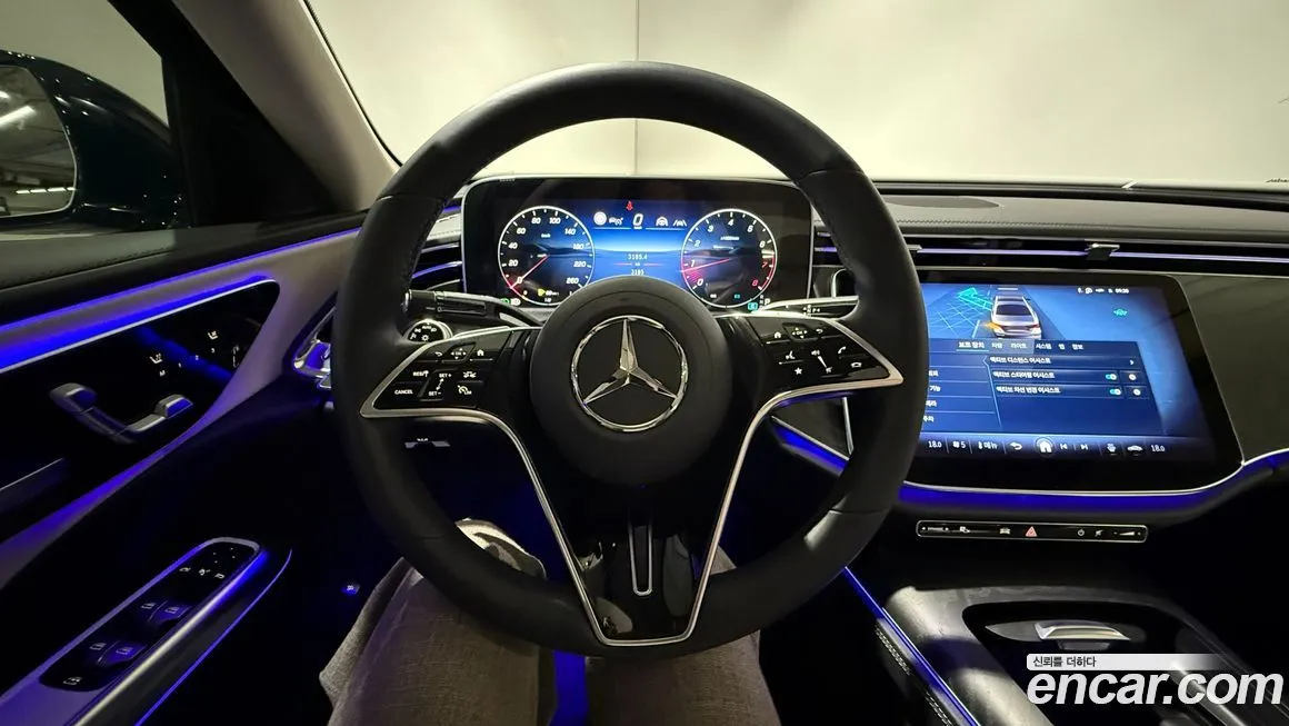 Mercedes-Benz E-Class — фото 10