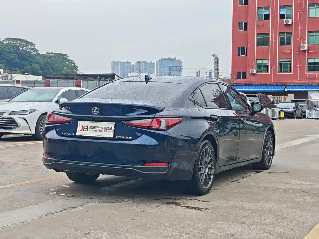 Lexus ES 2022 из CN, фото 2
