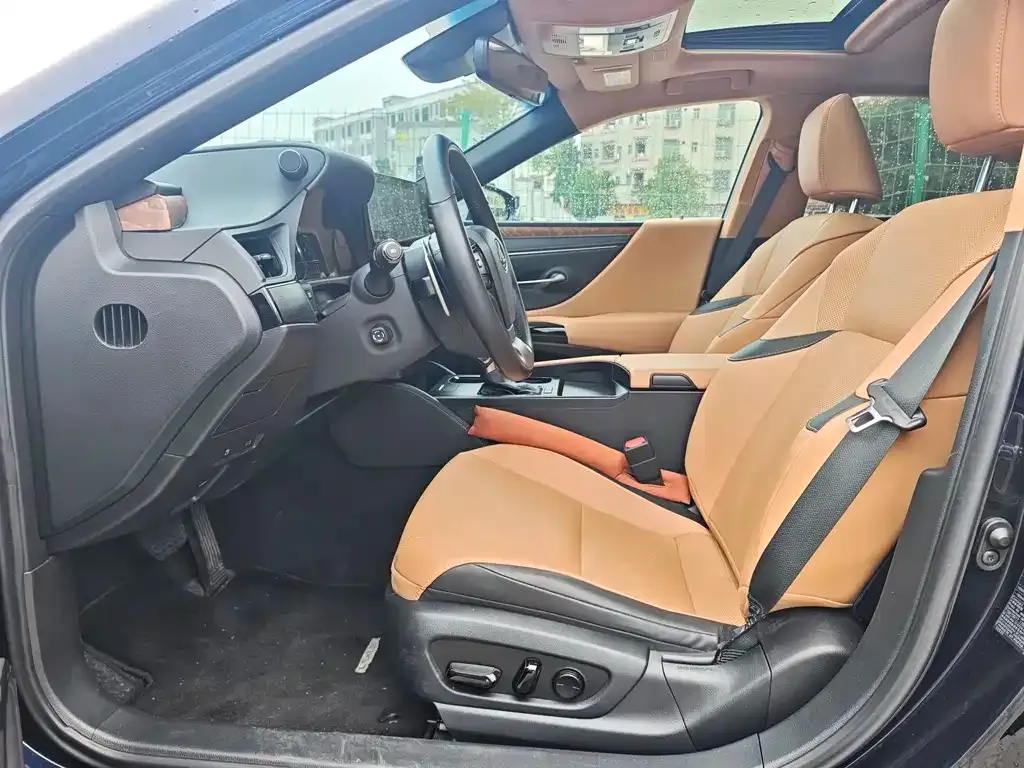 Lexus ES 2022 из CN, фото 4