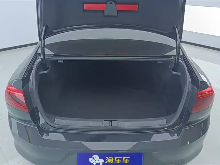 Volkswagen Magotan 2022 из CN, фото 2