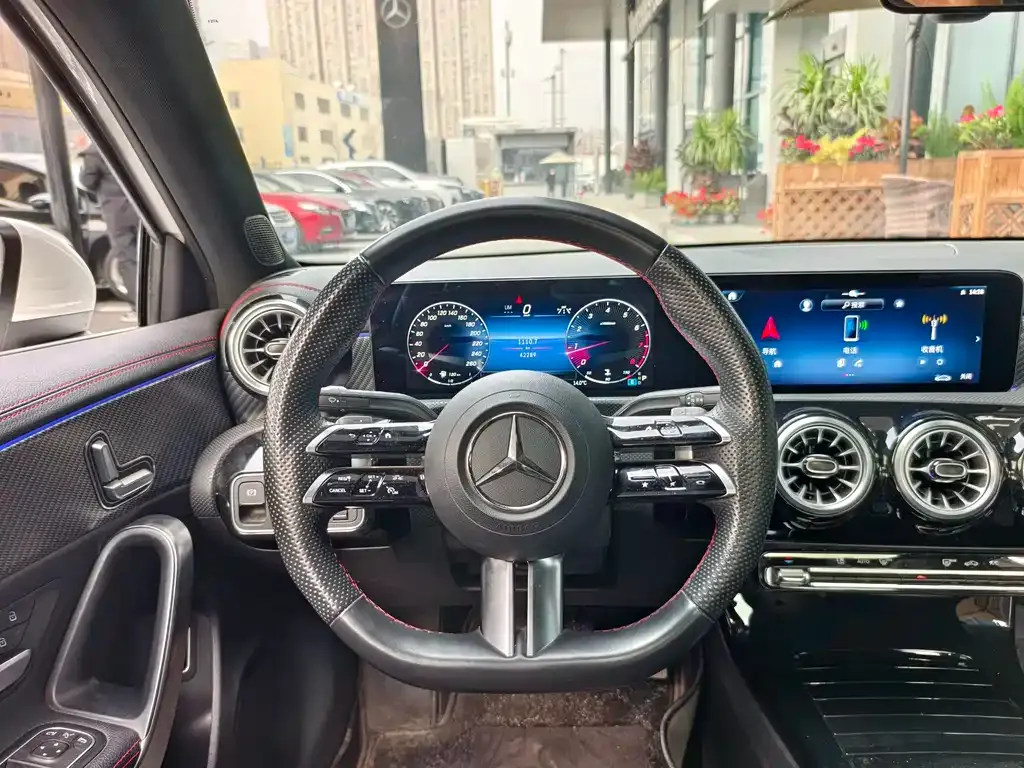 Mercedes-Benz A-Class 2023 из CN, фото 5
