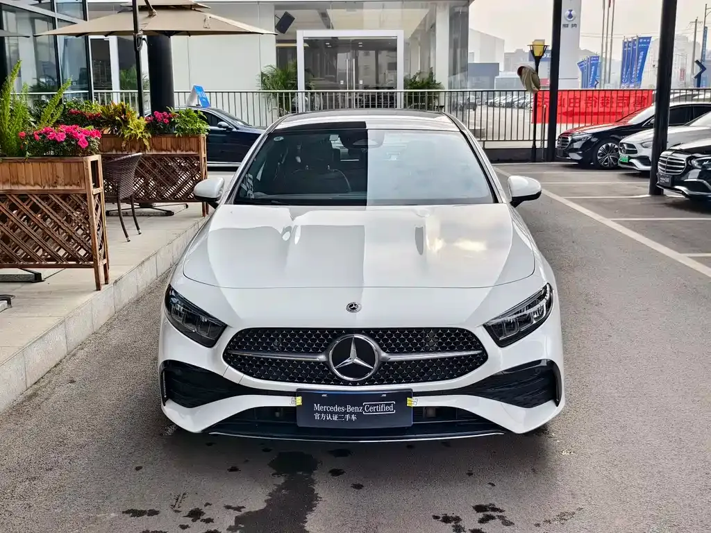 Mercedes-Benz A-Class 2023 из CN, фото 10