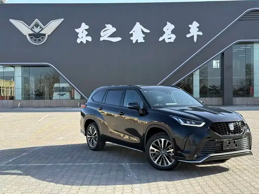 Toyota Crown Kluger 2025 из CN, фото 1
