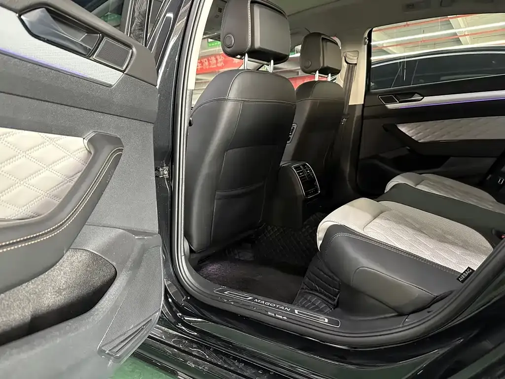 Volkswagen Magotan 2023 из CN, фото 5