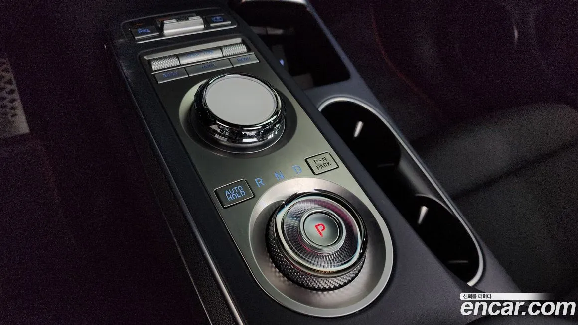 Genesis GV70 — фото 9