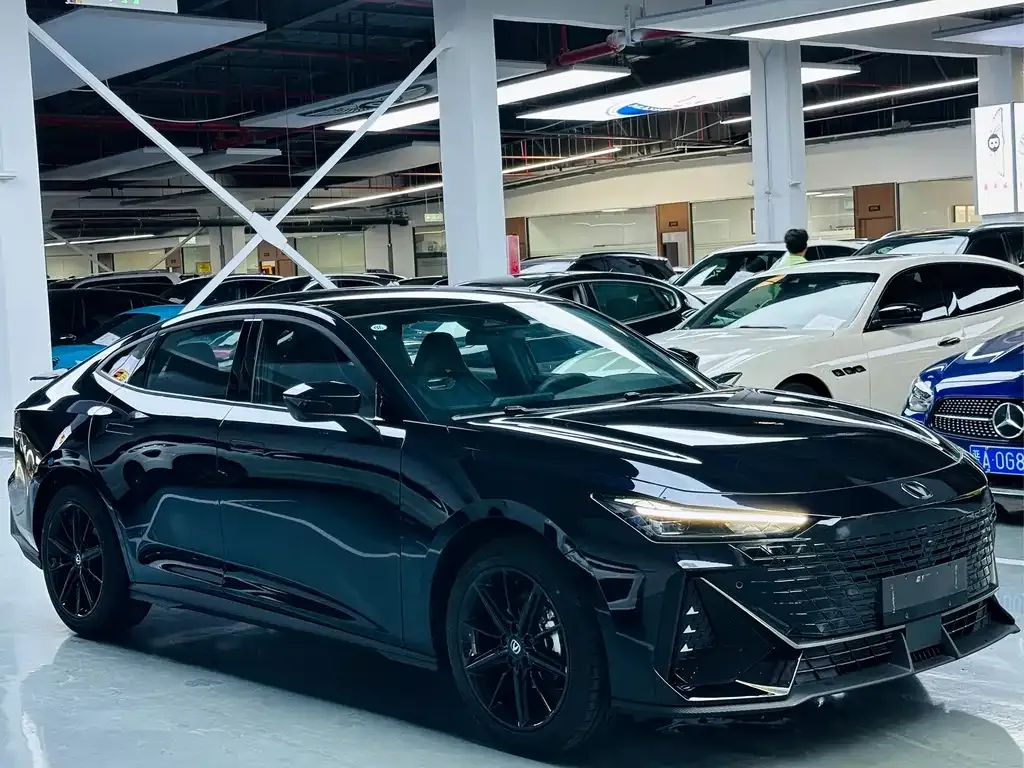Changan UNI-V 2025 из CN, фото 3