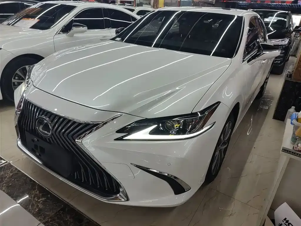 Lexus ES 2021 из CN, фото 1