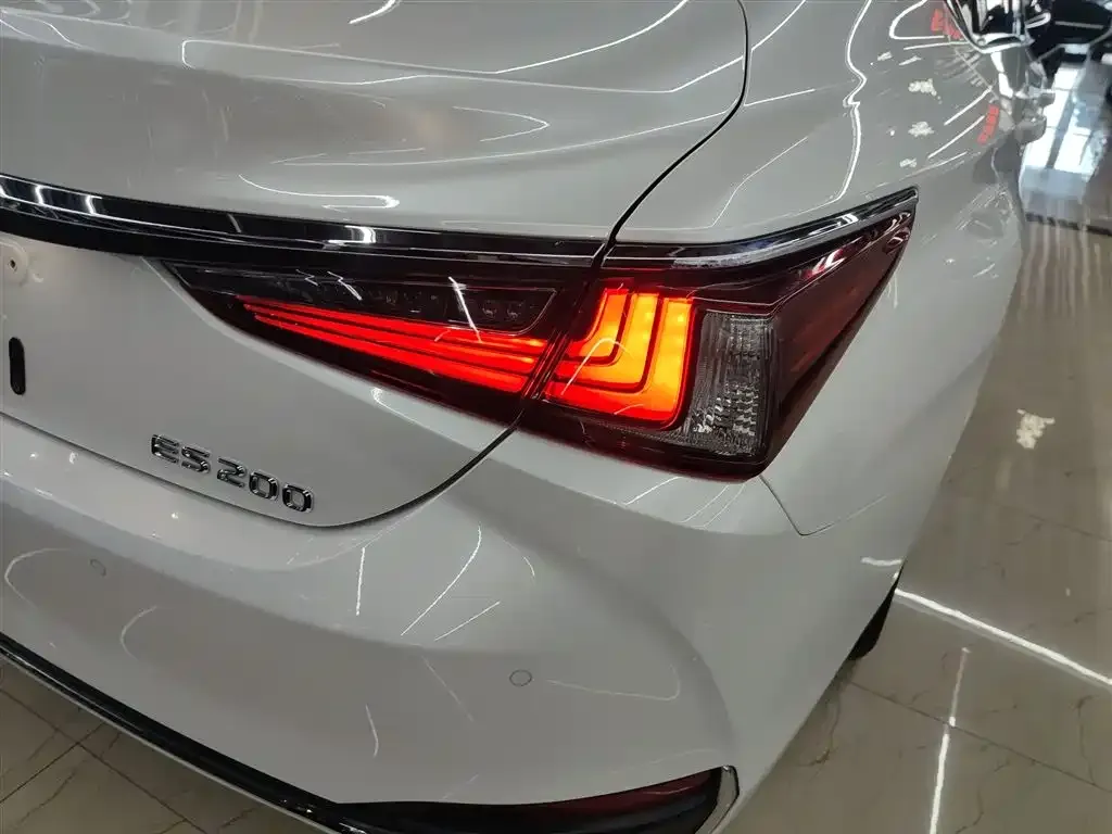 Lexus ES 2021 из CN, фото 5