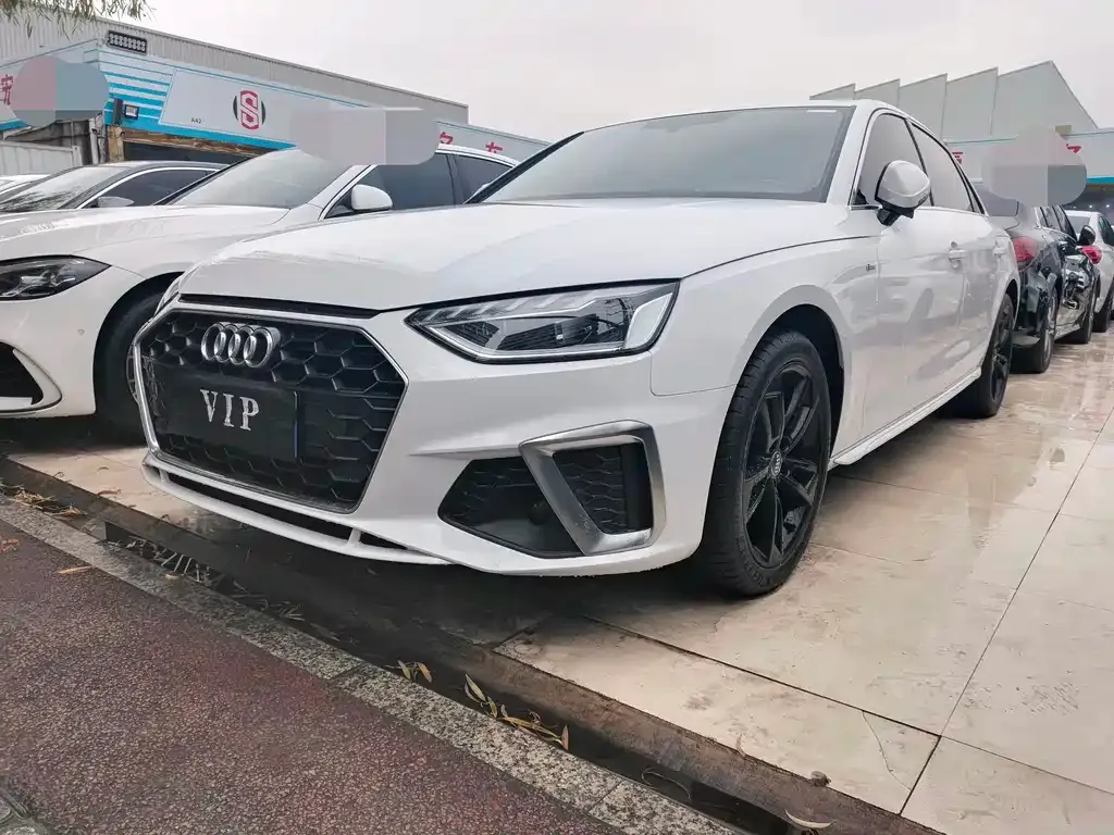 Audi A4L 2021 из CN, фото 1