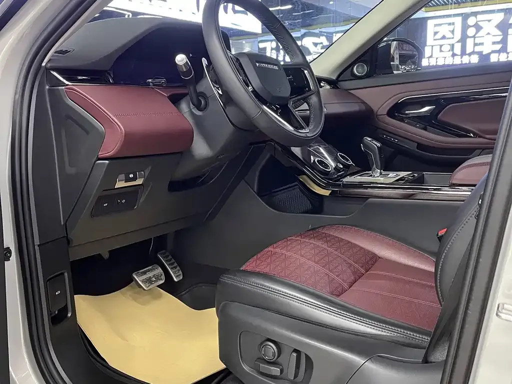 Land Rover Evoque 2025 из CN, фото 6