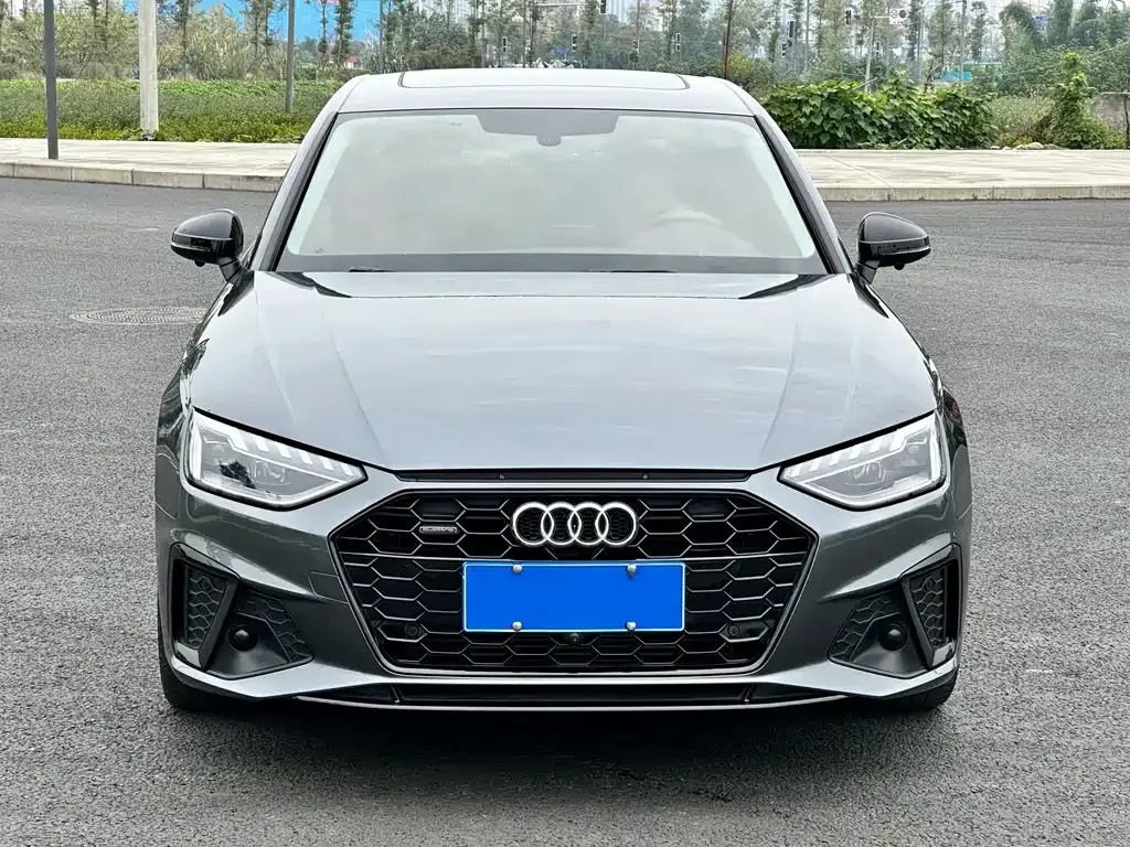 Audi A4L 2023 из CN, фото 2