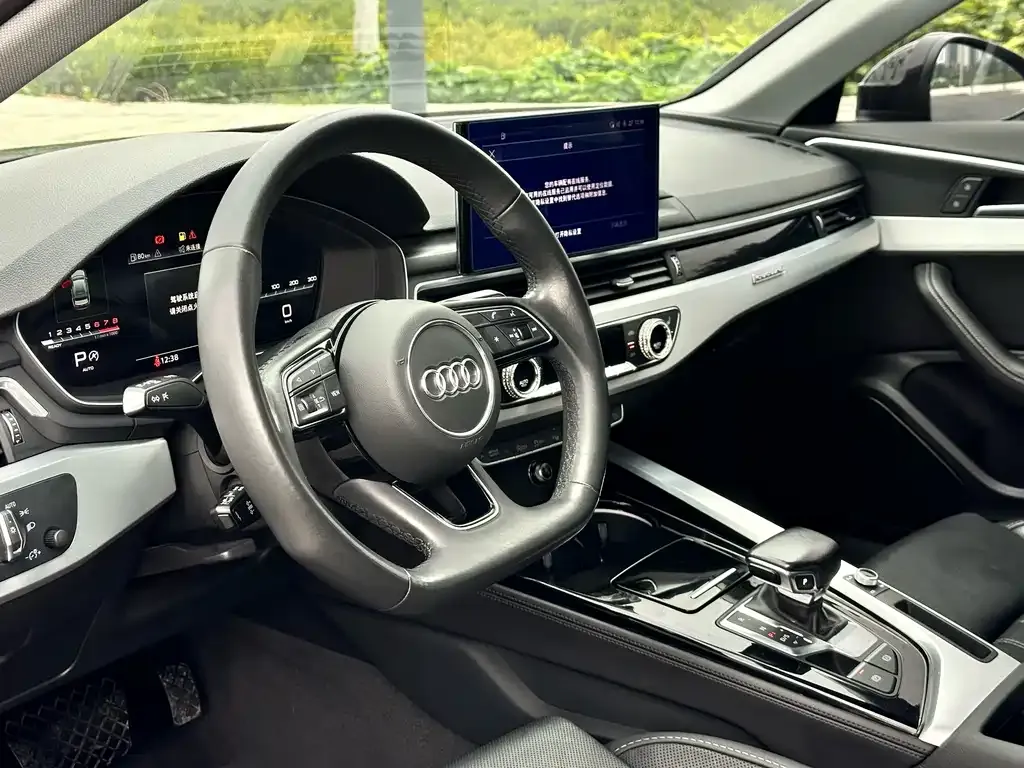 Audi A4L 2023 из CN, фото 9