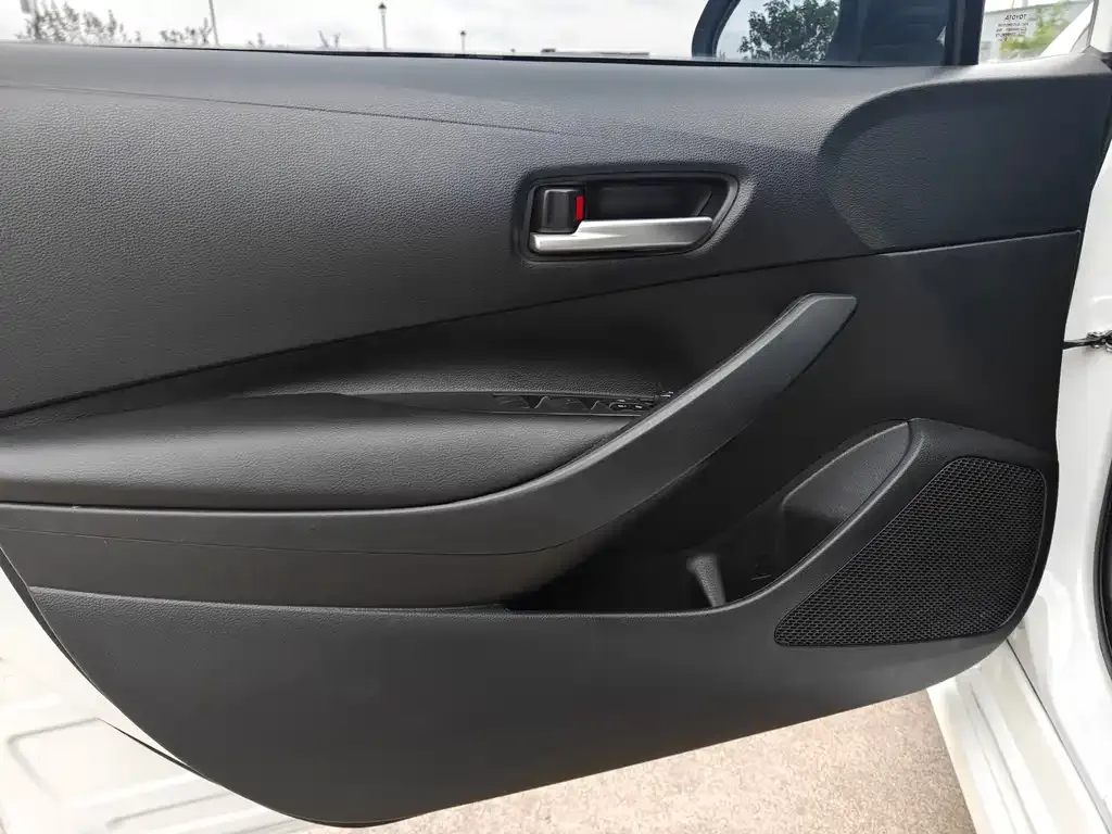 Toyota Corolla 2022 из CN, фото 8