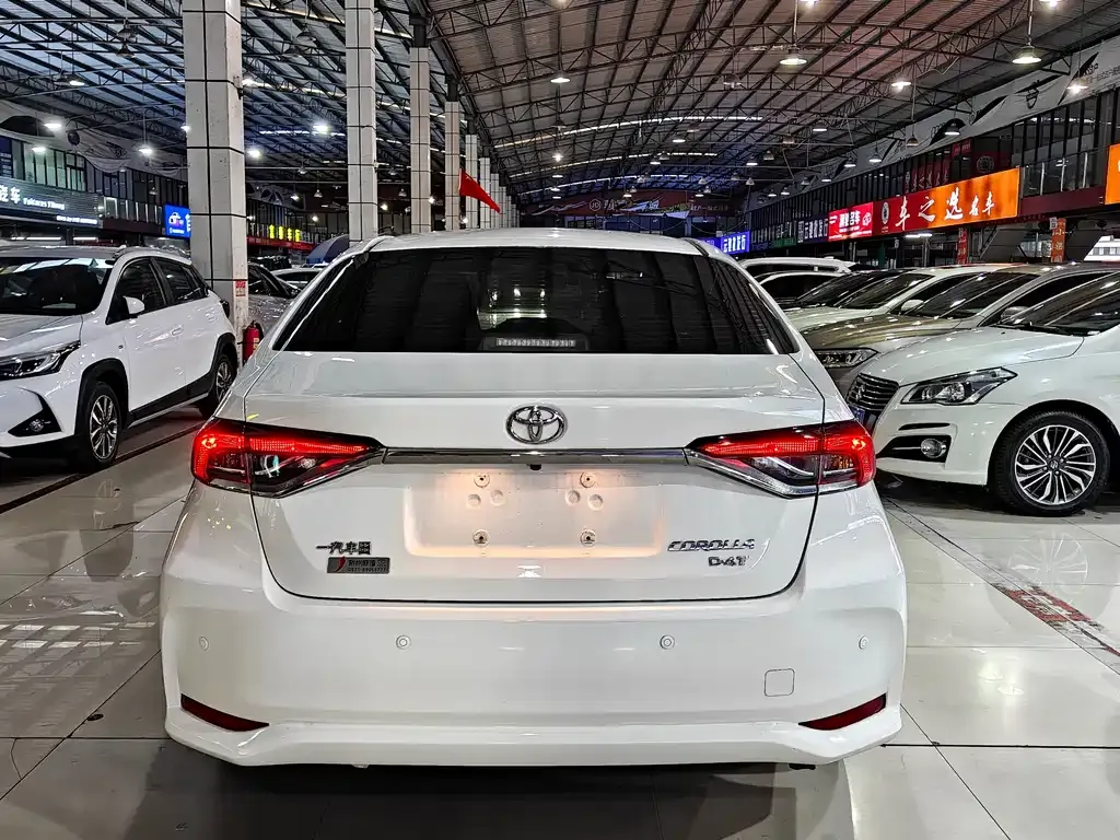 Toyota Corolla 2022 из CN, фото 9