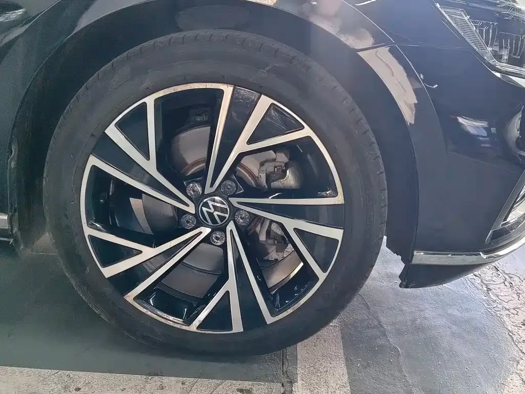 Volkswagen Magotan 2022 из CN, фото 8