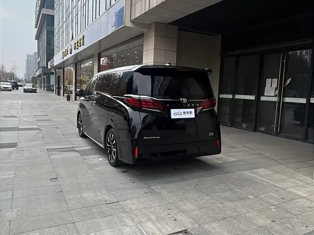Toyota Alphard 2024 из CN, фото 3