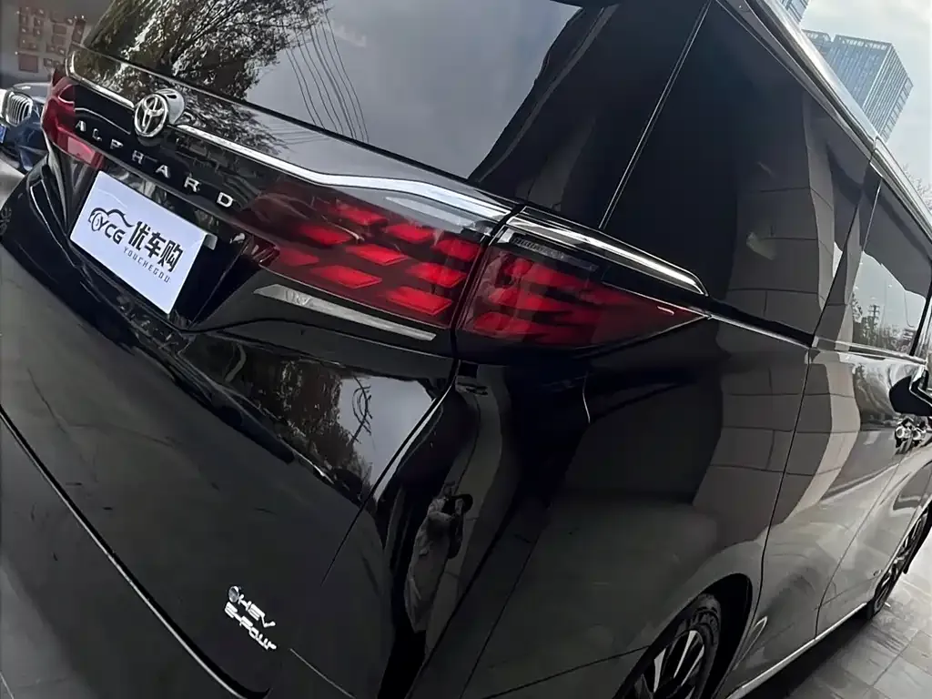 Toyota Alphard 2024 из CN, фото 8