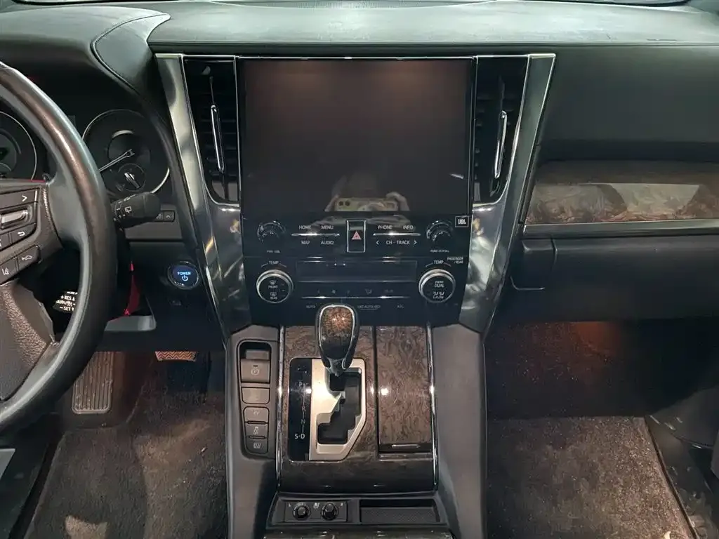 Toyota Vellfire 2023 из CN, фото 3