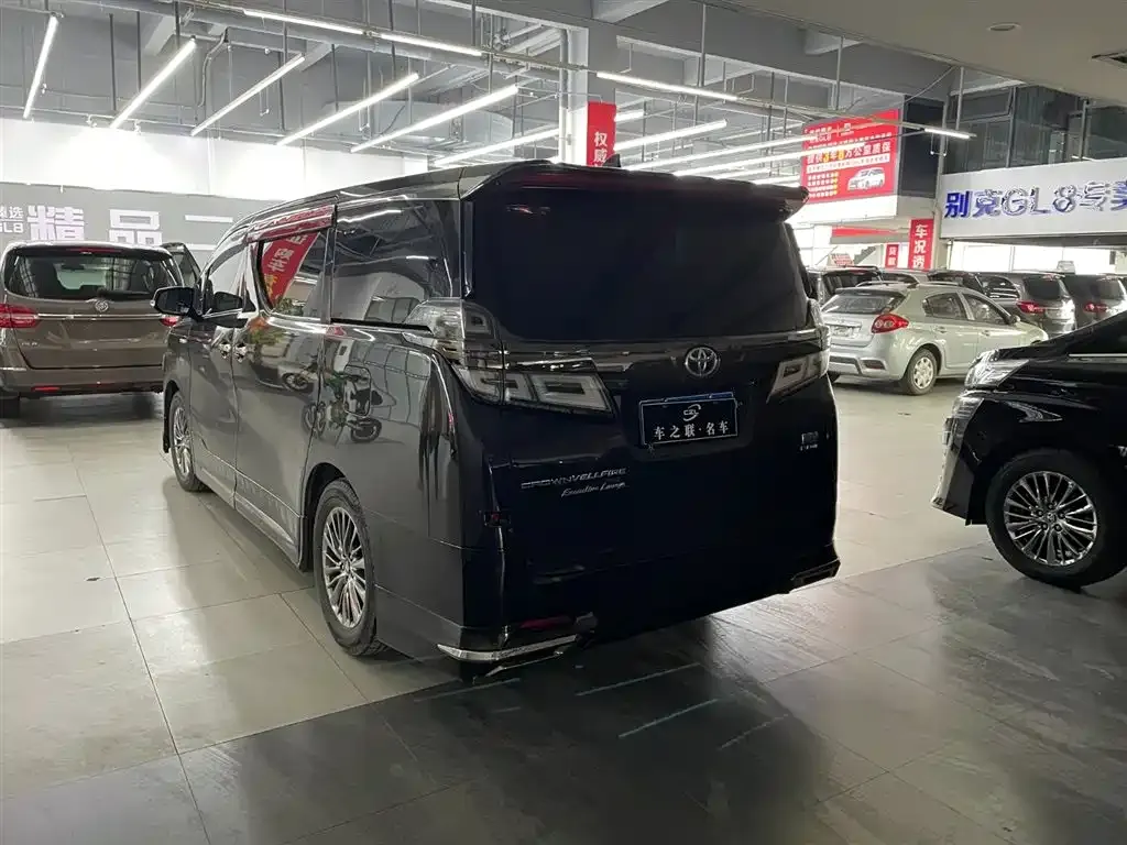 Toyota Vellfire 2023 из CN, фото 10