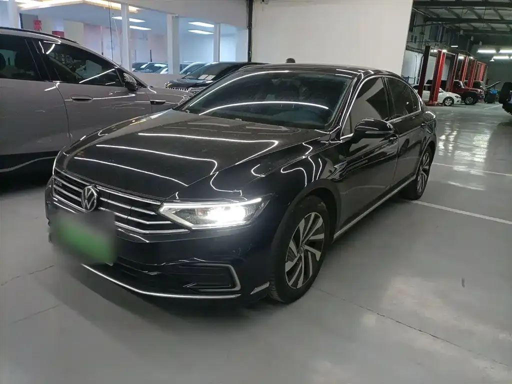 Volkswagen Magotan GTE PHEV 2023 из CN, фото 1