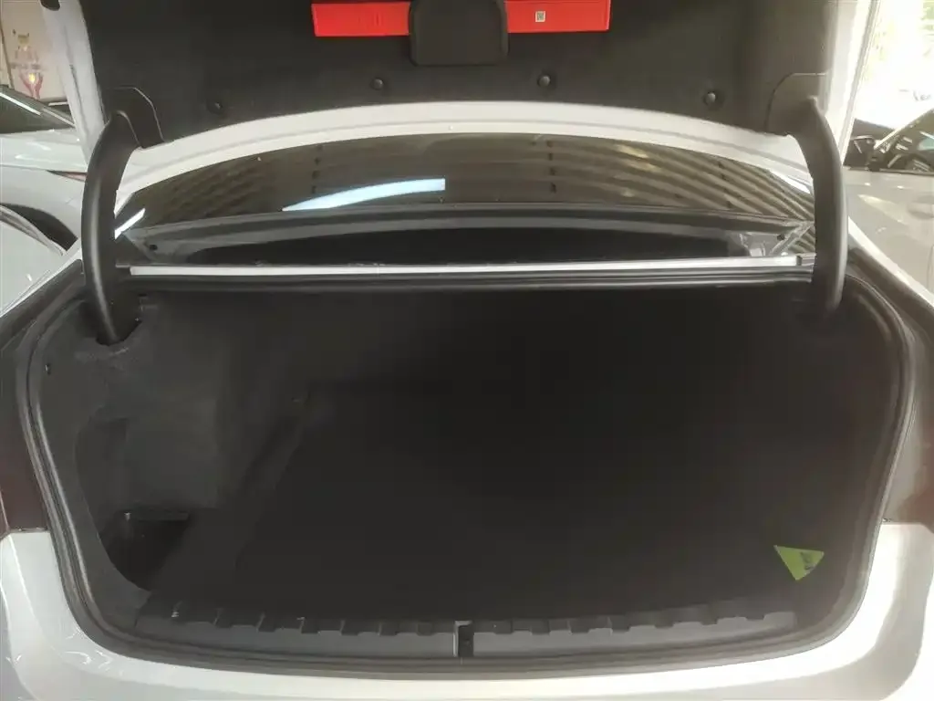 BMW 3 Series 2023 из CN, фото 6