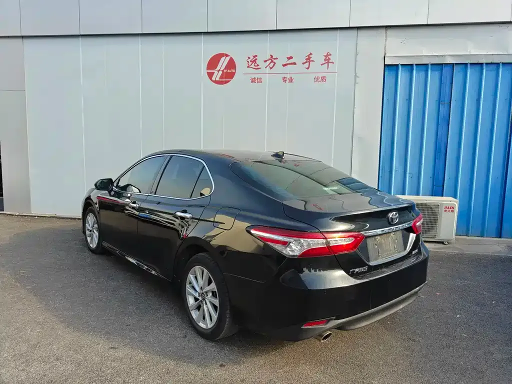 Toyota Camry 2021 из CN, фото 4