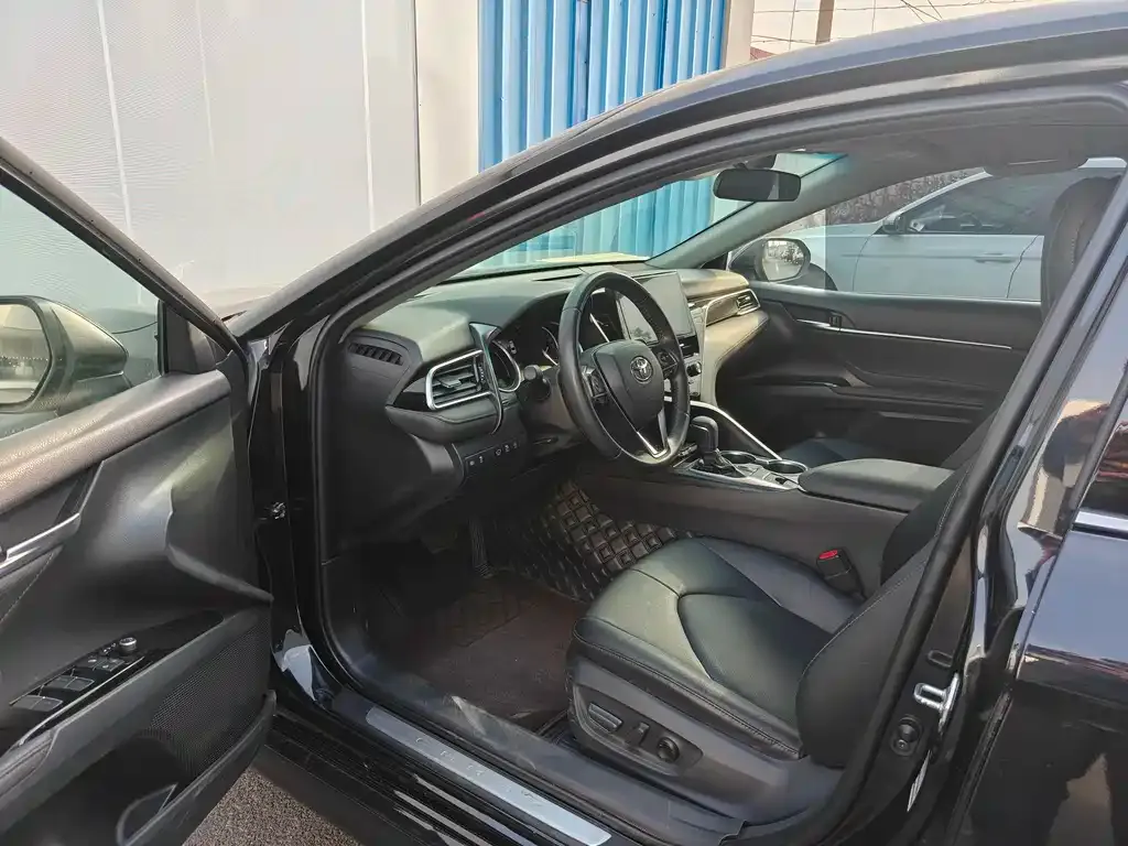 Toyota Camry 2021 из CN, фото 6