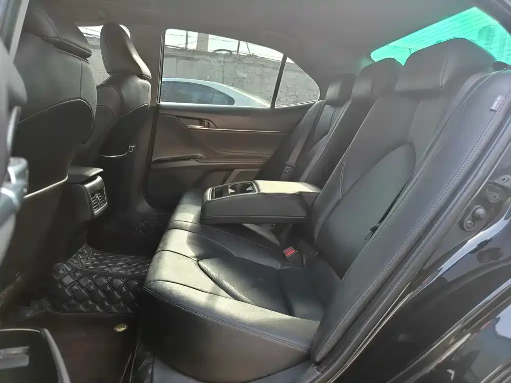 Toyota Camry 2021 из CN, фото 9