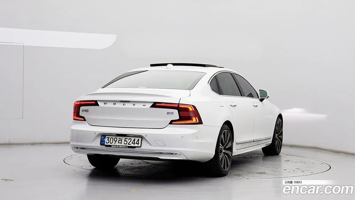 Volvo S90 2021 из KR, фото 4
