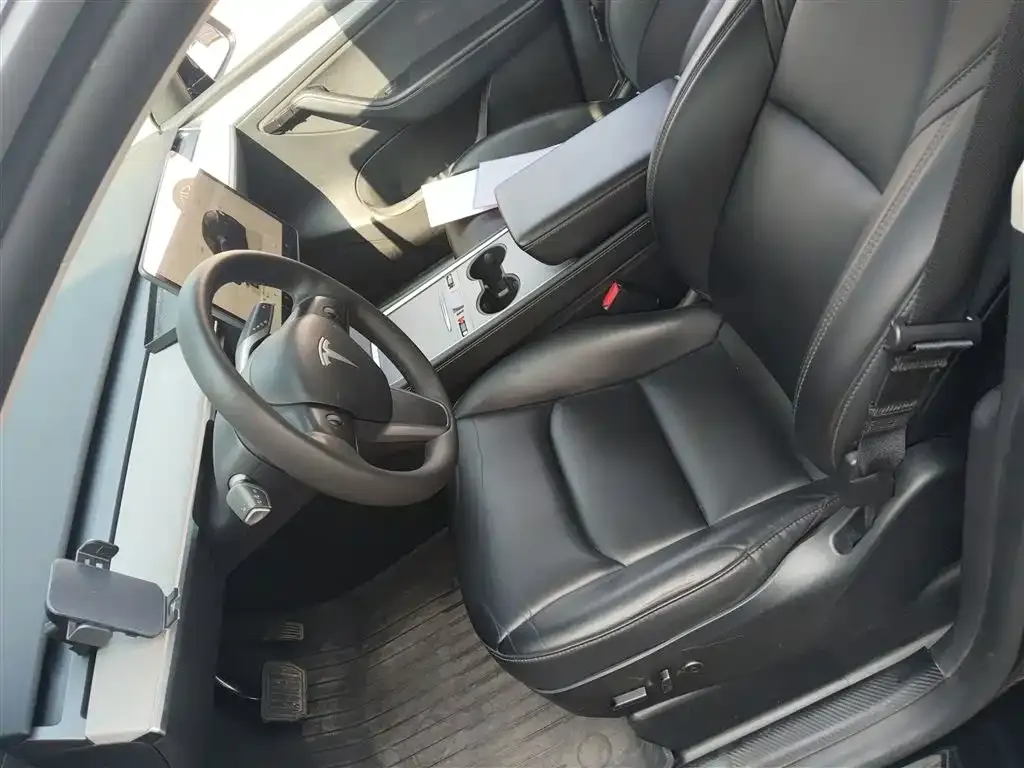 Tesla Model Y 2023 из CN, фото 6