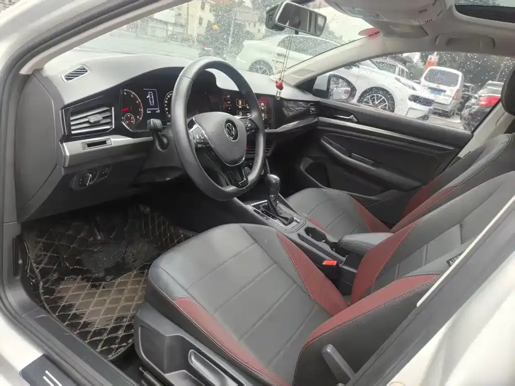 Volkswagen Bora 2022 из CN, фото 7