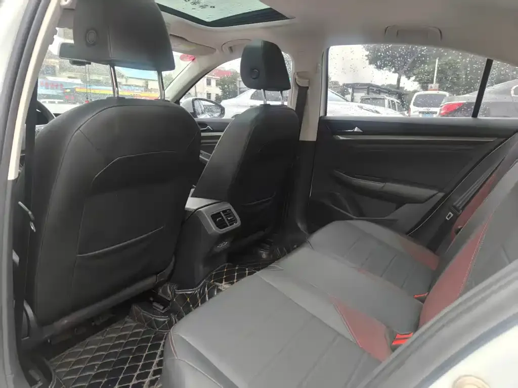 Volkswagen Bora 2022 из CN, фото 9