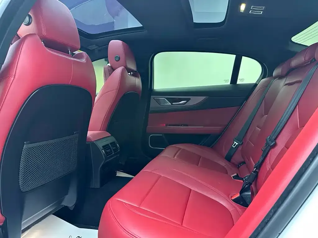 Jaguar XEL 2024 из CN, фото 3