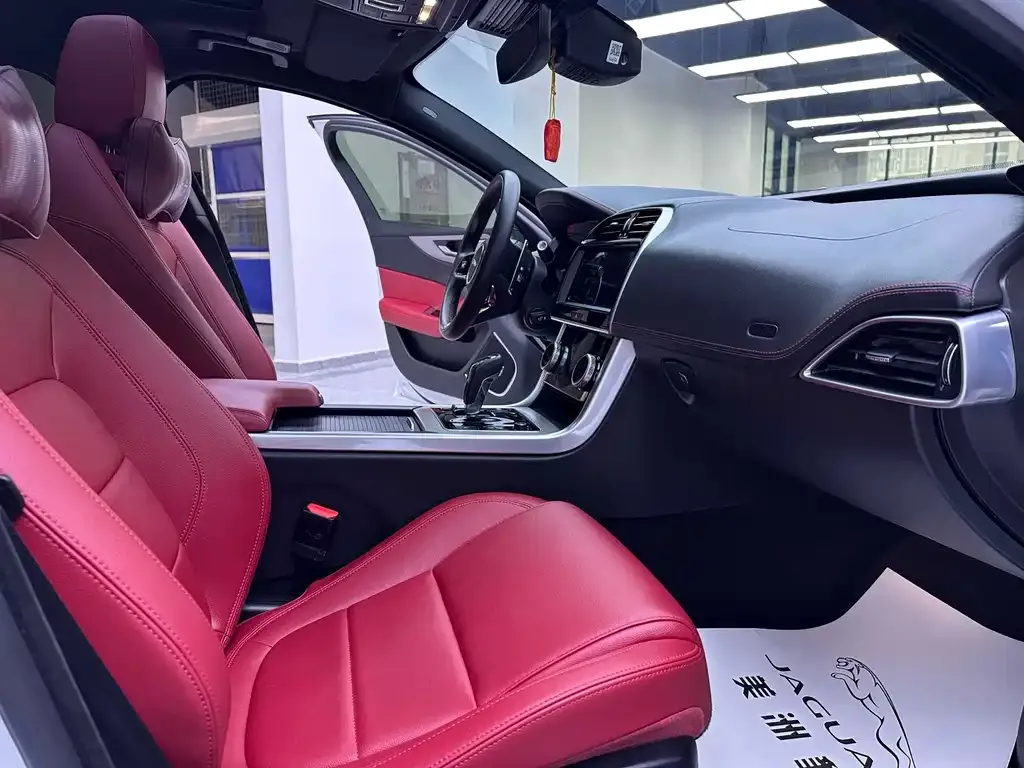 Jaguar XEL 2024 из CN, фото 8