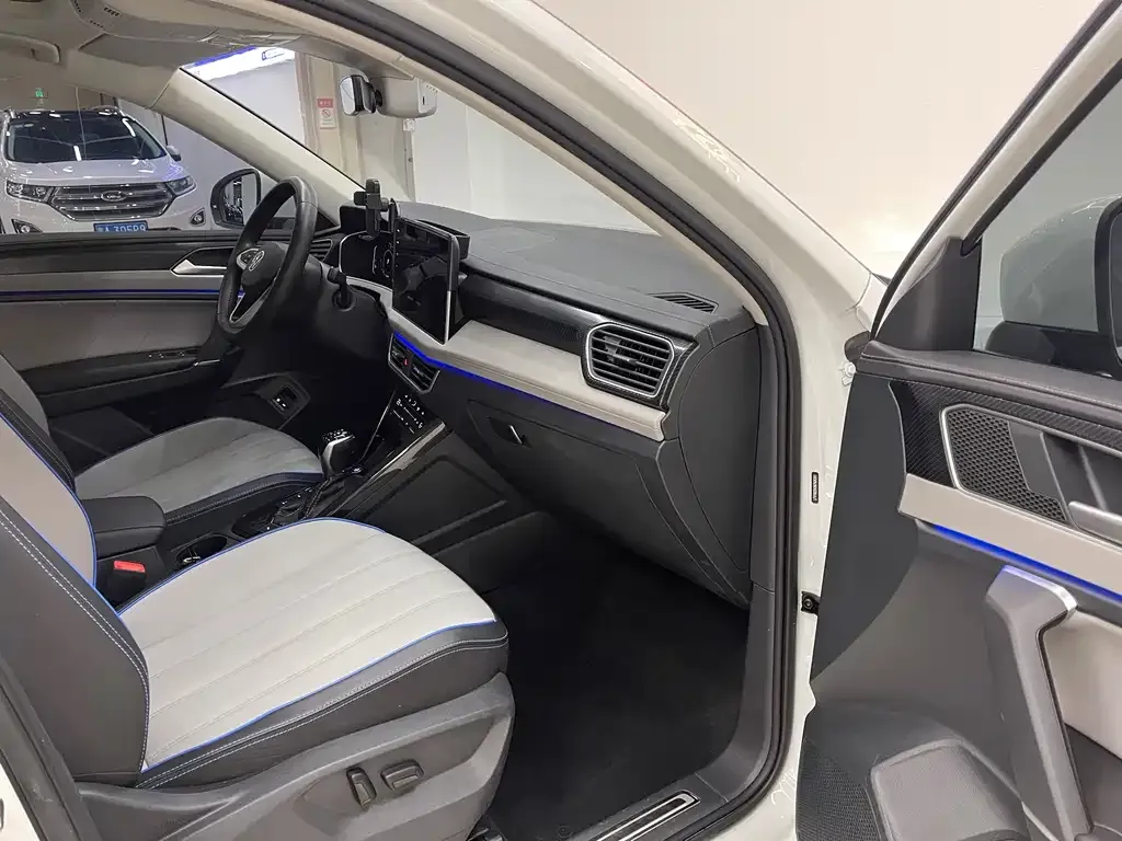 Volkswagen Tayron GTE PHEV 2023 из CN, фото 8