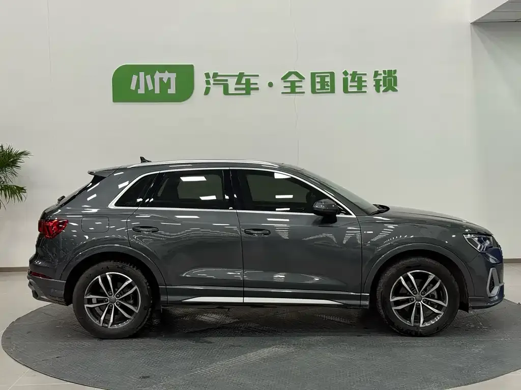 Audi Q3 2021 из CN, фото 2