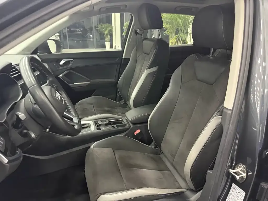 Audi Q3 2021 из CN, фото 3