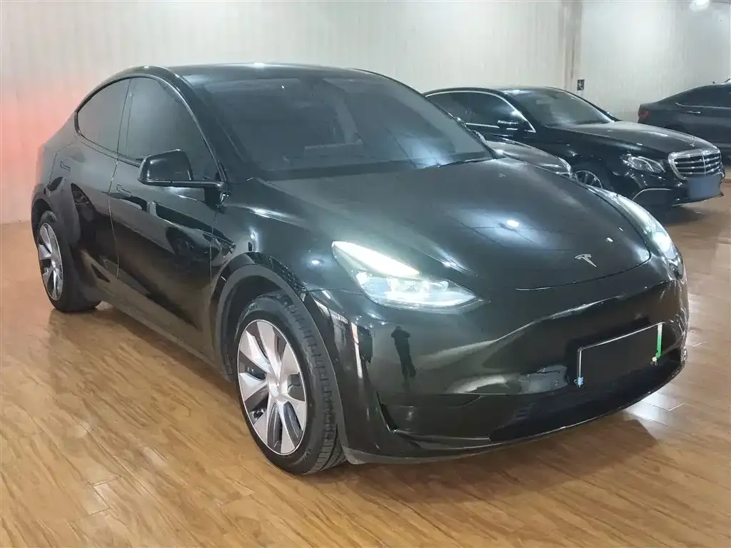 Tesla Model Y 2023 из CN, фото 4
