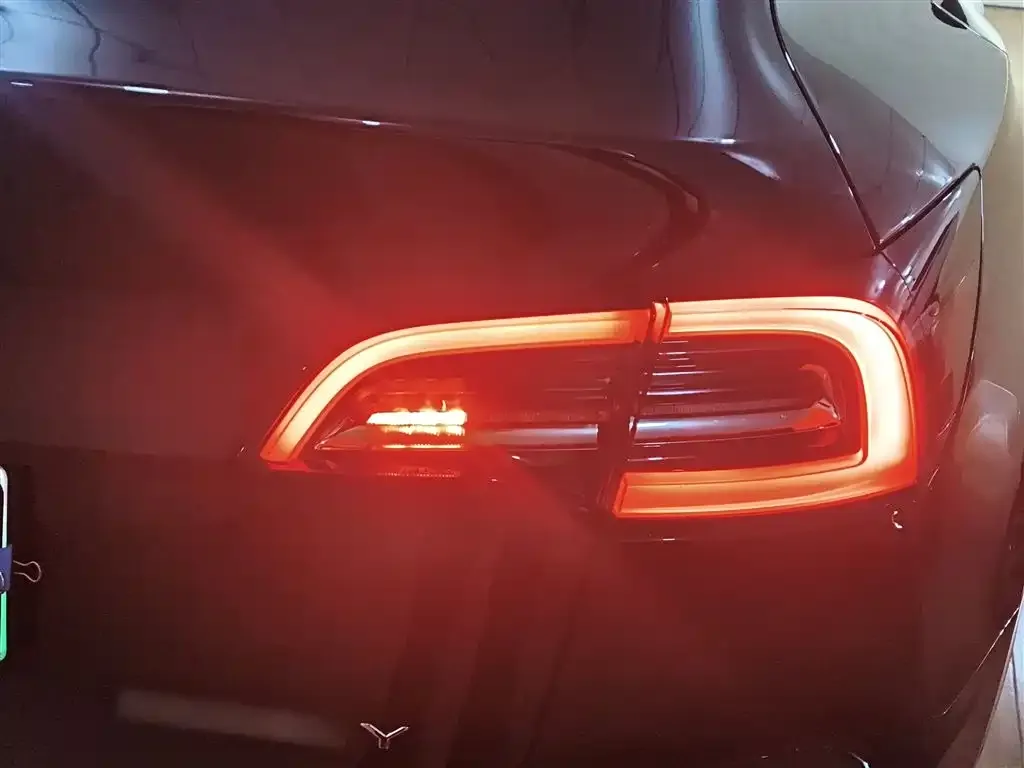 Tesla Model Y 2023 из CN, фото 8